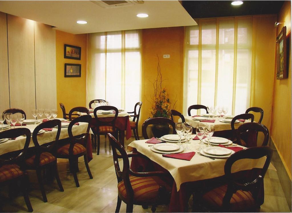 Hostal Torres ซานเลโอนาร์โด เด ยาเกว ภายนอก รูปภาพ