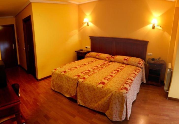 Hostal Torres ซานเลโอนาร์โด เด ยาเกว ห้อง รูปภาพ